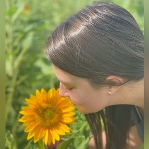 Meet your Posher, Alexus